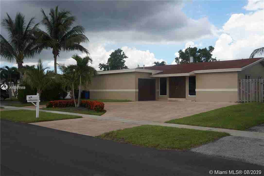 9650 Northwest 24th Street - Photo 2 of 15