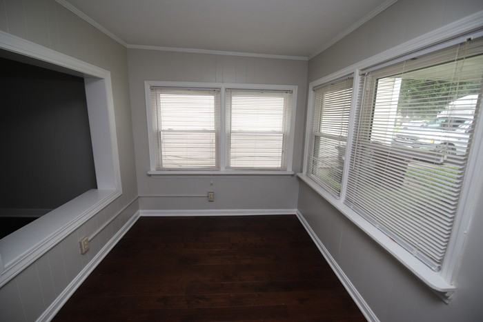 9003 Riley Ave - Photo 2 of 11