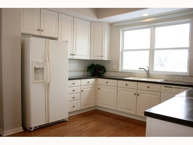 5708 Sugarwood Dr - Photo 3 of 17