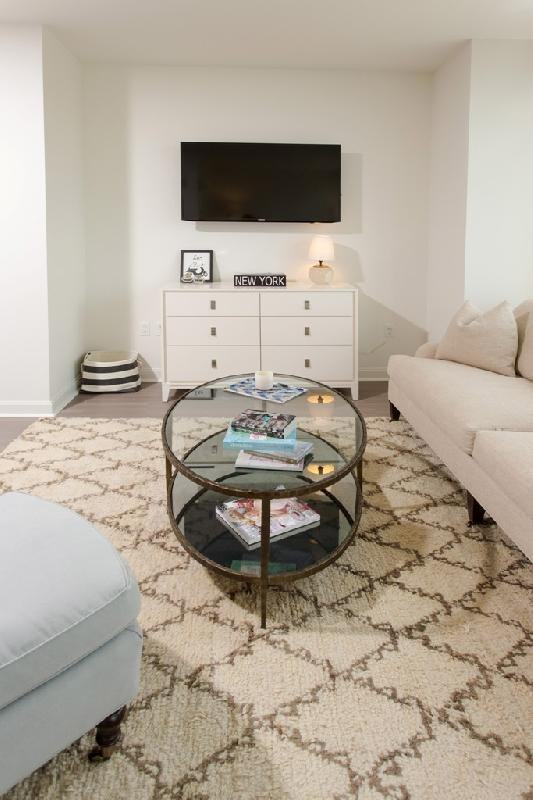 N Lake Shore Dr #901