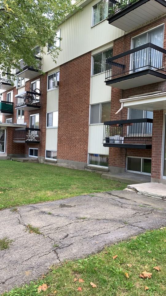 430 Rue Moreau 3, SaintEustache, QC J7P 2M7 1 Bedroom Apartment for Rent for 700/month Zumper