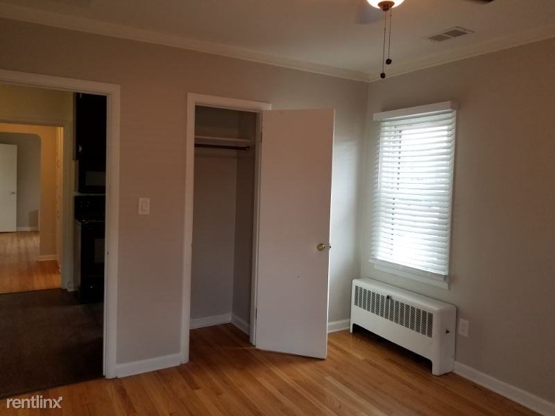 324 324 E. 3rd Street 3 - Photo 3 of 21