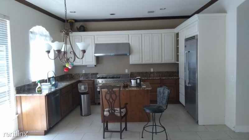 6908 Eagle Vail Dr - Photo 2 of 10