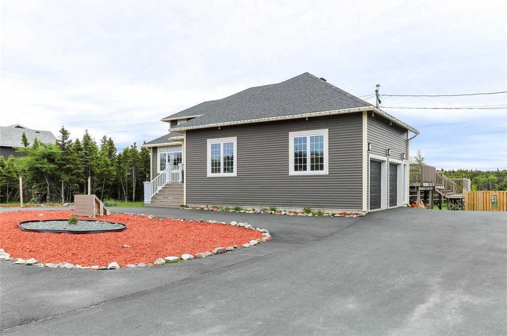 43 Vale Drive - Photo 3 of 7