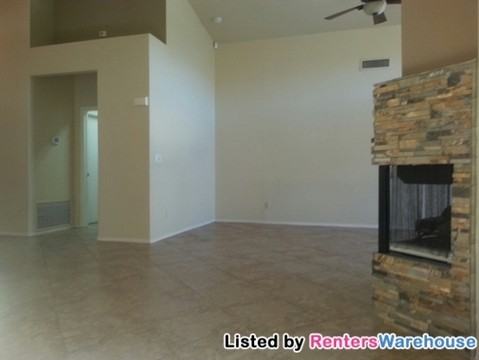 11122 N Desert Flower Dr - Photo 3 of 13