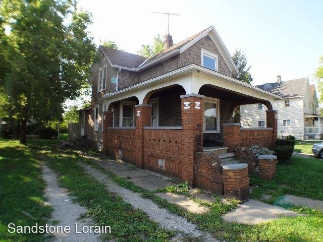 675 W 13th St - Photo 3 of 23