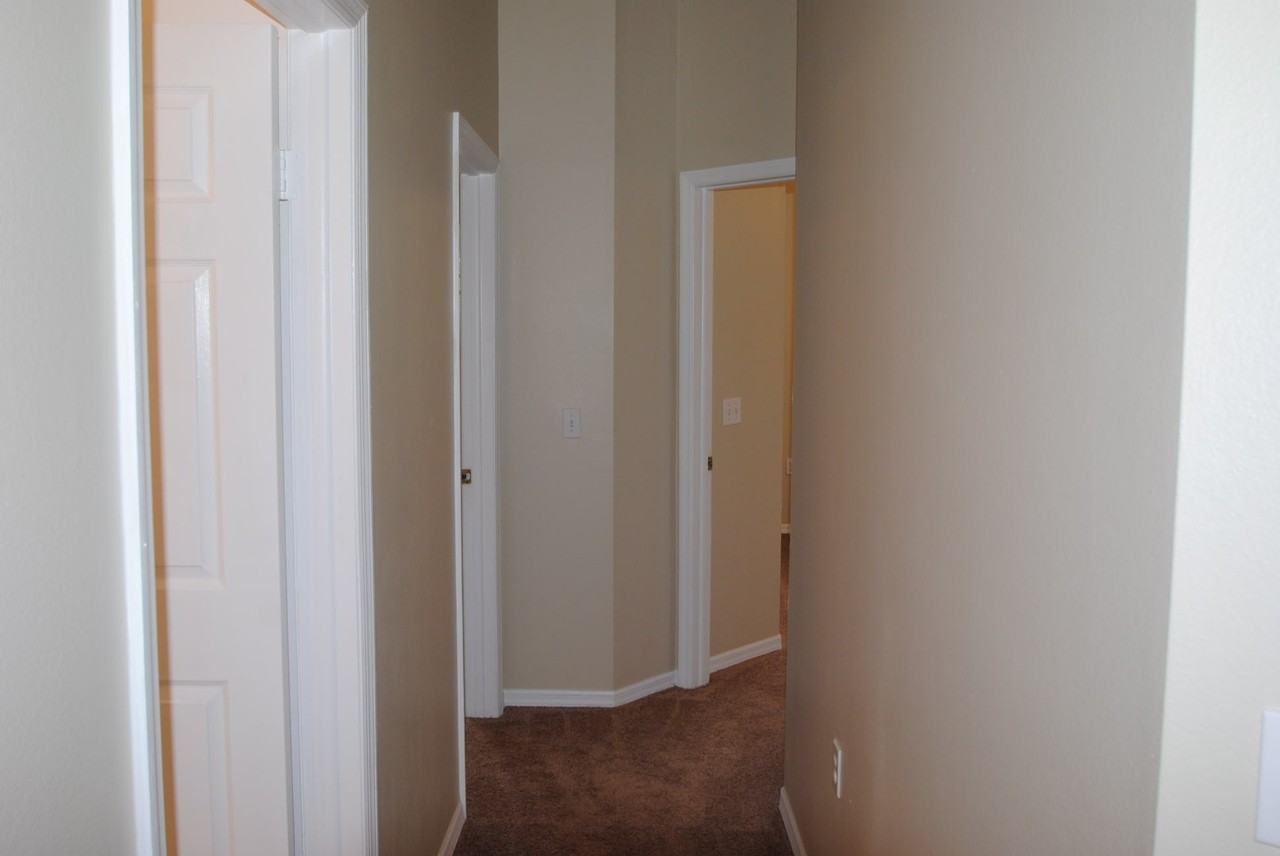 9211 Sunnyoak Dr - Photo 2 of 21