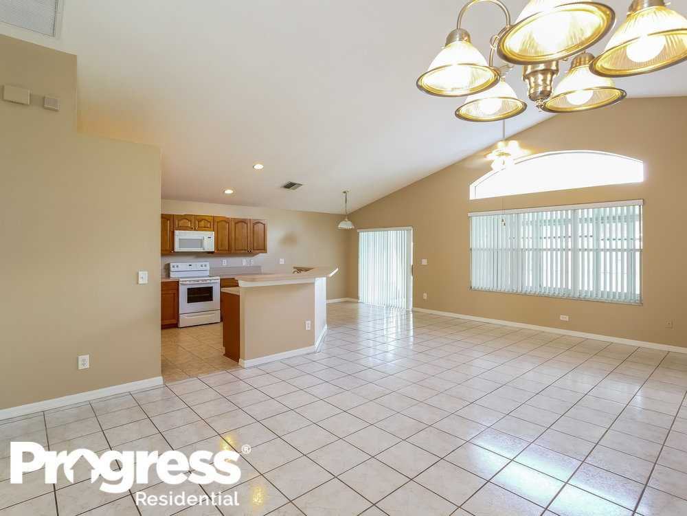 22646 Hawk Hill Loop - Photo 3 of 14