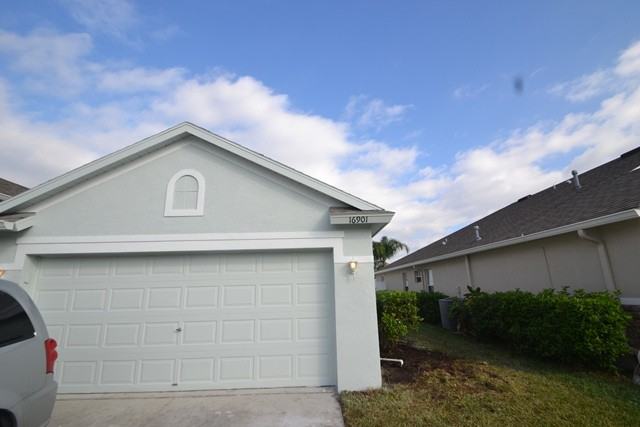 16901 Nikki Ln - Photo 2 of 19