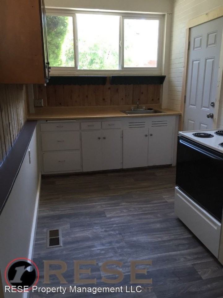 2026 Madison Ave - Photo 2 of 13