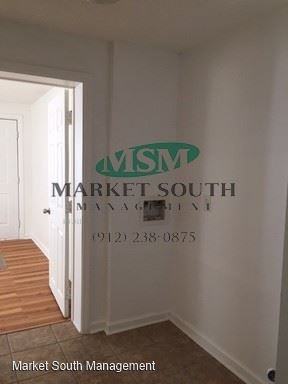 1403 Jones Avenue - Photo 2 of 10