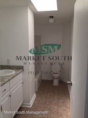 1403 Jones Avenue - Photo 3 of 10