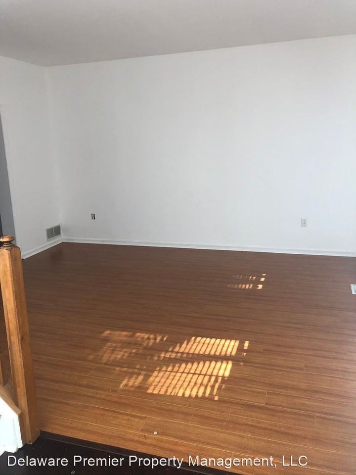 326 Starboard Dr - Photo 3 of 16