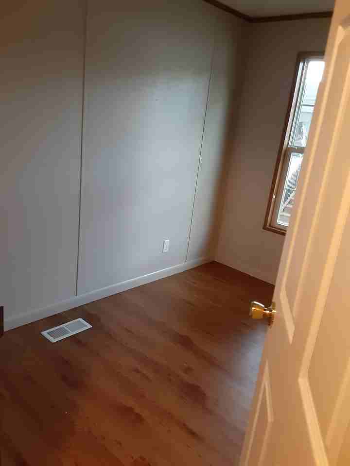329 Sarah Street - Photo 2 of 13