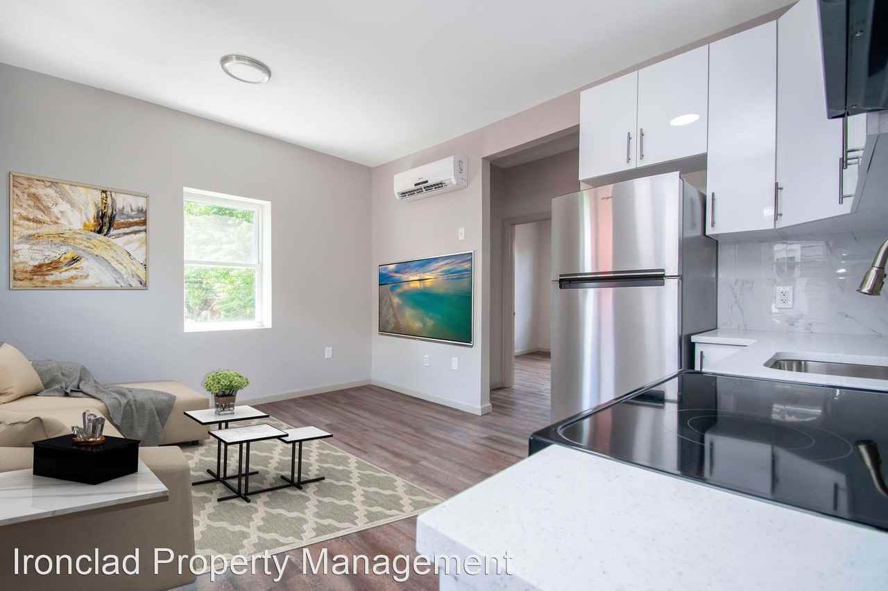 479 Farmington Ave - Photo 2 of 26