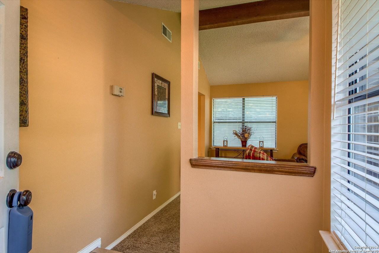 13830 E Hillside Dr - Photo 3 of 22