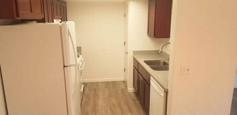 1485 1485 Bradford Way - 2 - Photo 2 of 9