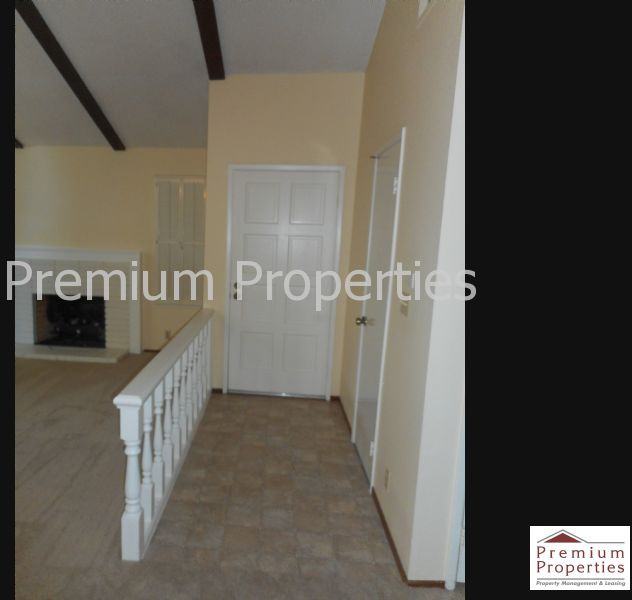 1519 Siskiyou Dr - Photo 2 of 15