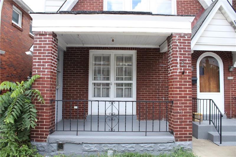 2044 Pioneer Ave - Photo 2 of 21
