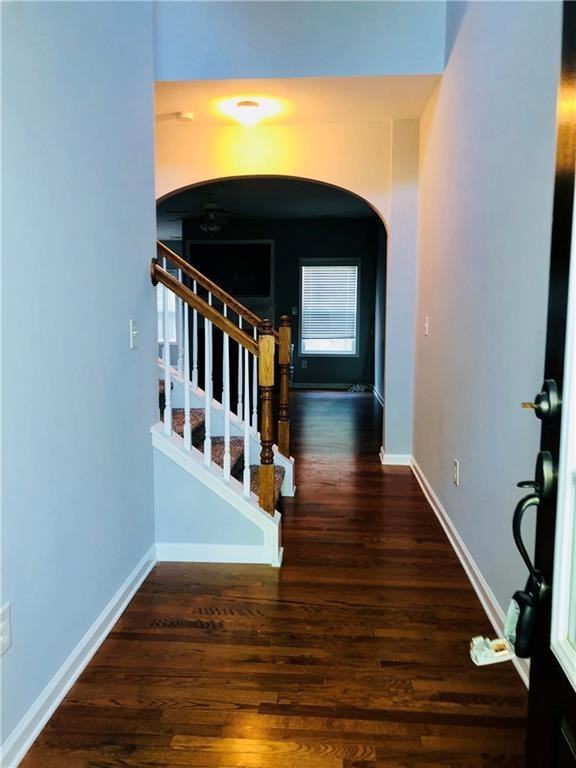 2892 Cross Creek Dr - Photo 2 of 12