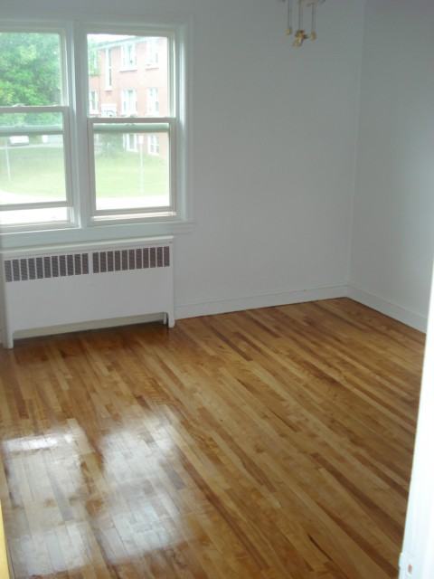 Carling Court - Photo 2 of 4