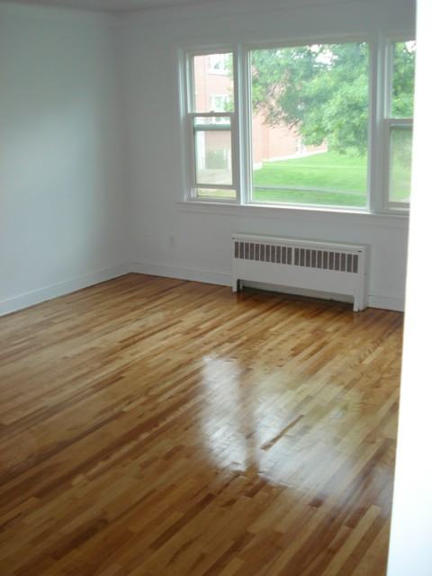 Carling Court - Photo 3 of 4