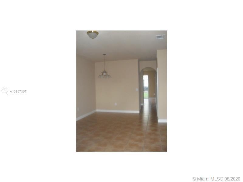 7090 Northwest 177th Street - Photo 3 of 8