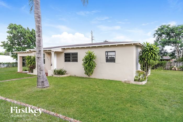 17201 Nw 34th Ave - Photo 2 of 15