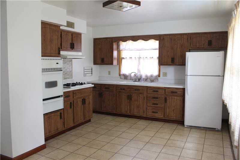 238 Meadowbrook Dr - Photo 3 of 18