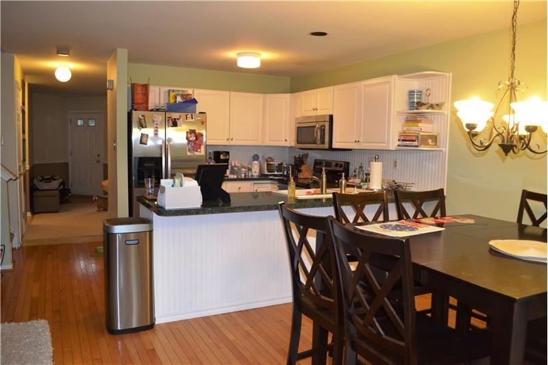 213 Green View Ct - Photo 3 of 13