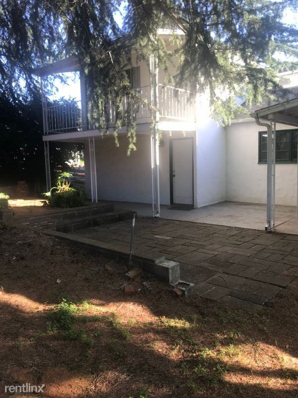 150 Highland Dr - Photo 3 of 10
