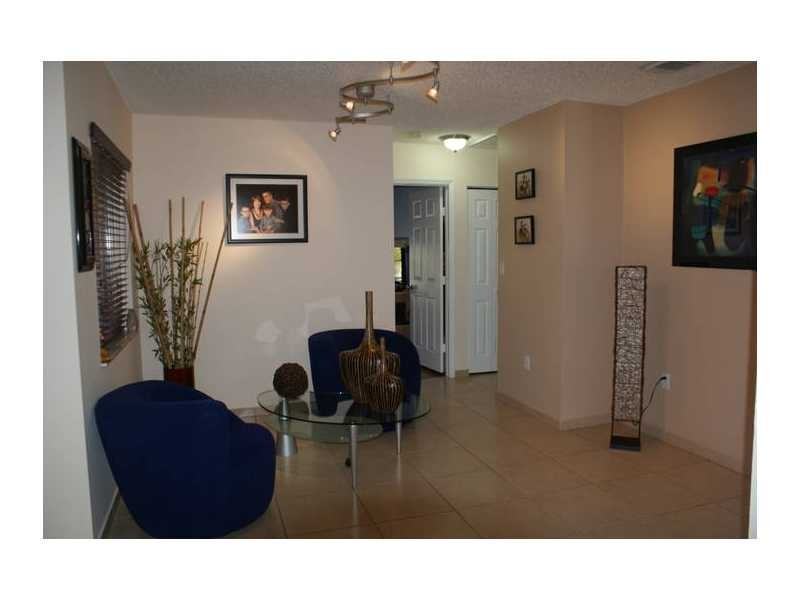 4962 SW 143rd Ave - Photo 2 of 8