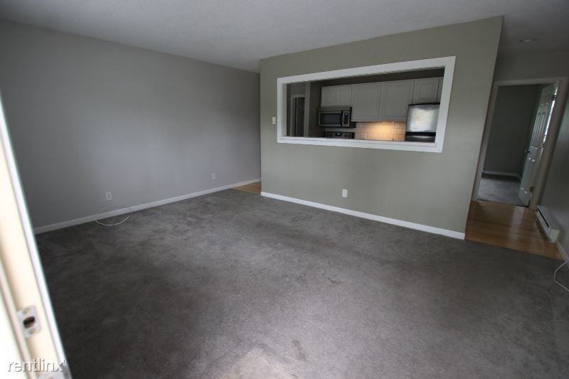 212 212 W. Locust St. A - Photo 2 of 16