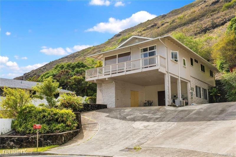 6003 6003 Elelupe Pl B - Photo 2 of 5