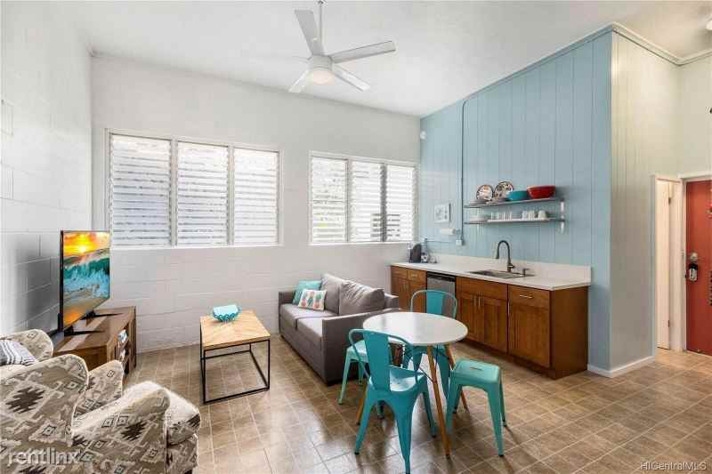 6003 6003 Elelupe Pl B - Photo 3 of 5