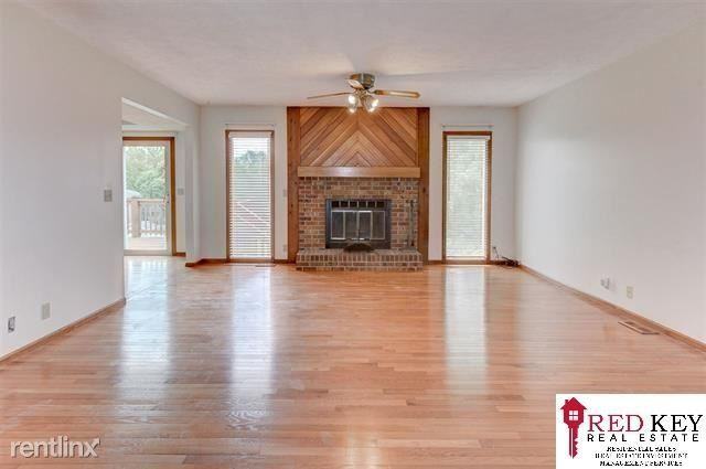 2617 N 129th Cir - Photo 2 of 20