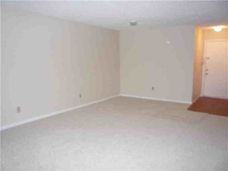 1 Plantation Rd - Photo 2 of 6