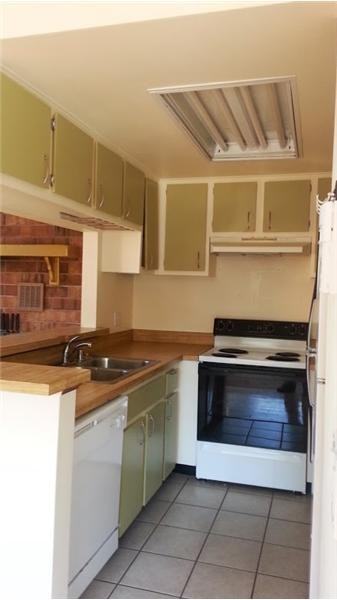 54 Columbine Cir #C26 - Photo 3 of 8