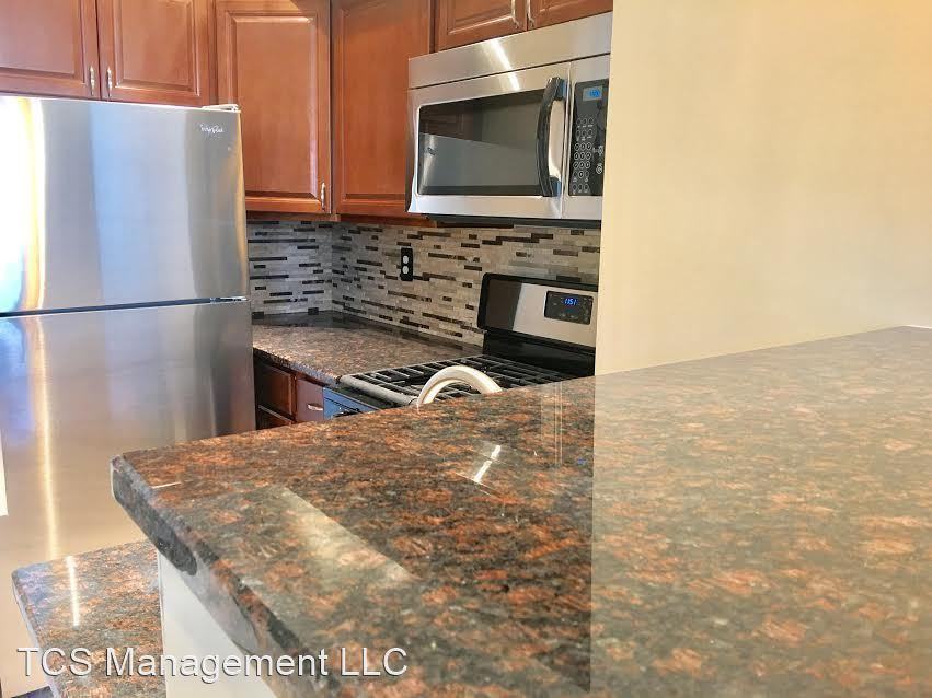 662 North 33rd Street - Photo 3 of 11