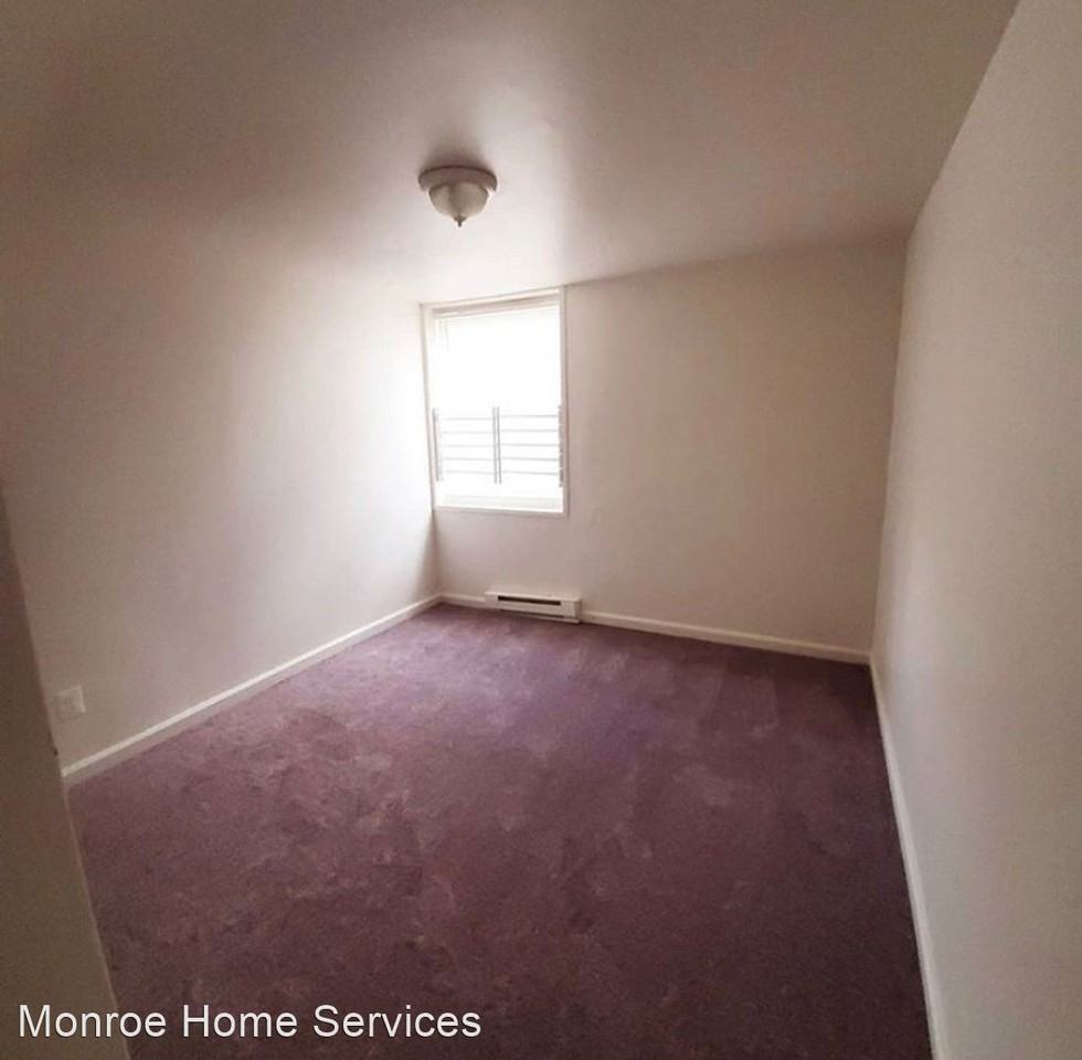 5700 5700 Radecke Ave 2 Bedrooms units - Photo 2 of 4