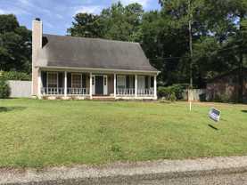 102 Myrna Cir - Photo 1 of 1