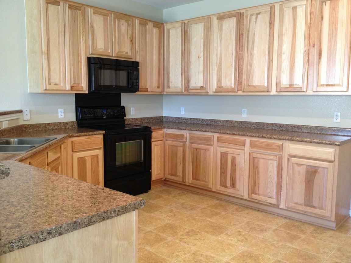 712 Tumbleweed Trl - Photo 3 of 14
