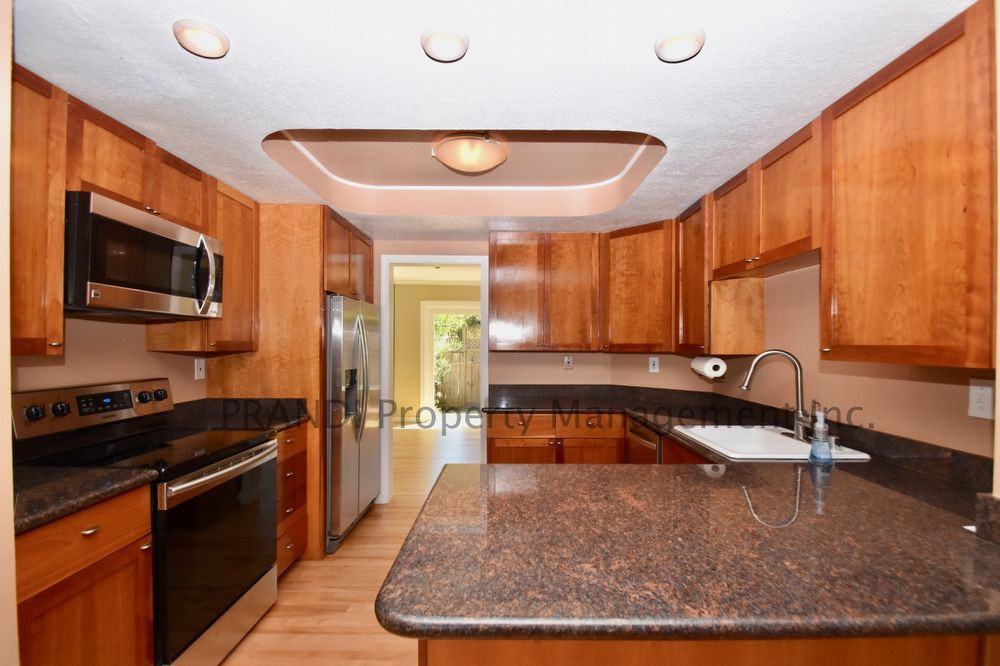 125 Spinnaker Point Dr - Photo 3 of 14