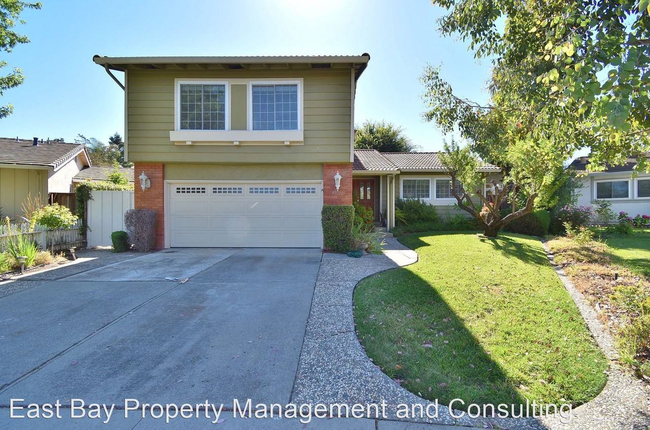 45770 Cayuga Ct - Photo 2 of 11