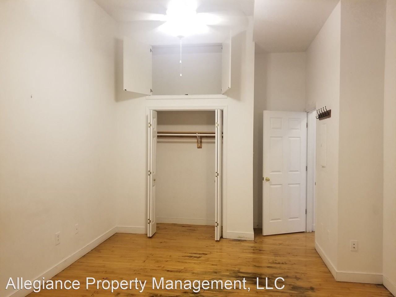 212 E Franklin St #1 - Photo 3 of 10