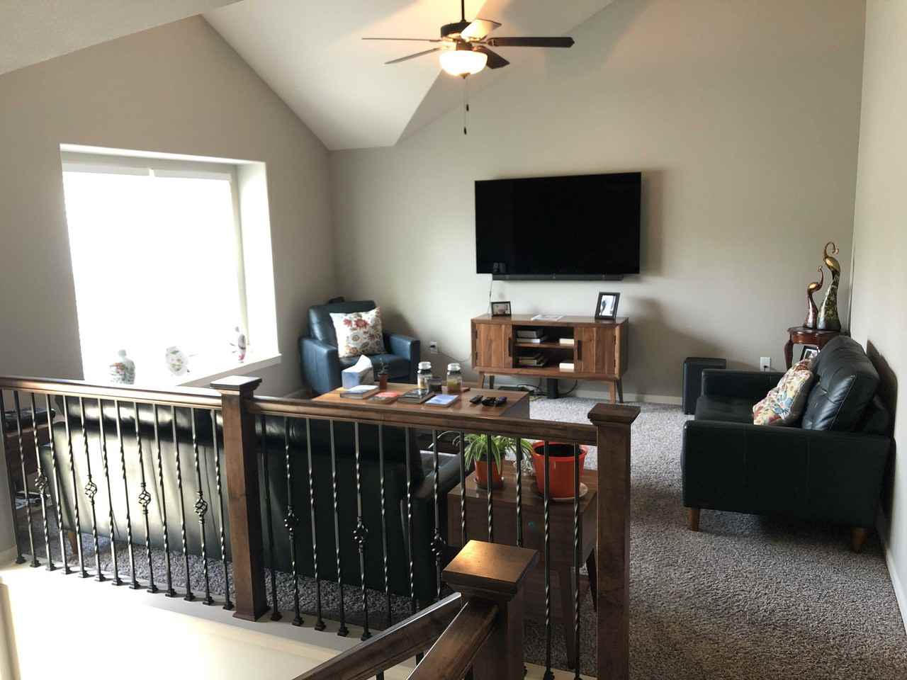 5040 N Wheeling Ave - Photo 2 of 10