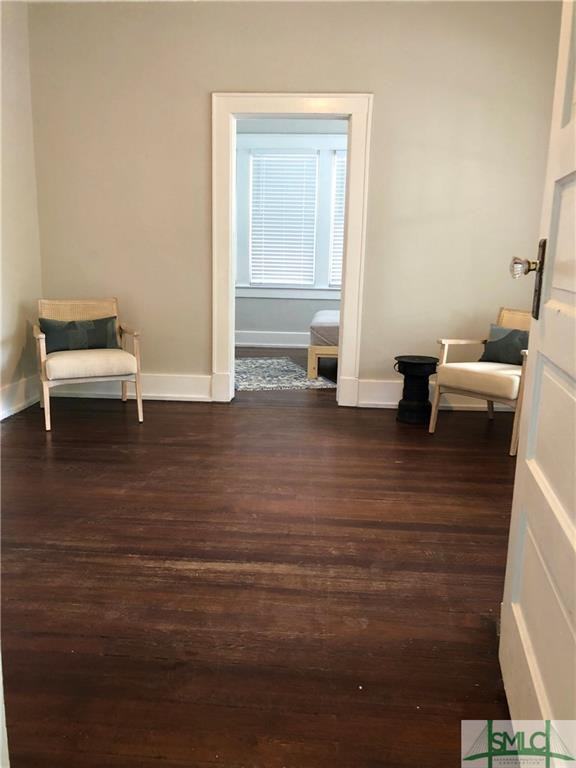 2114 Vermont Ave - Photo 3 of 21