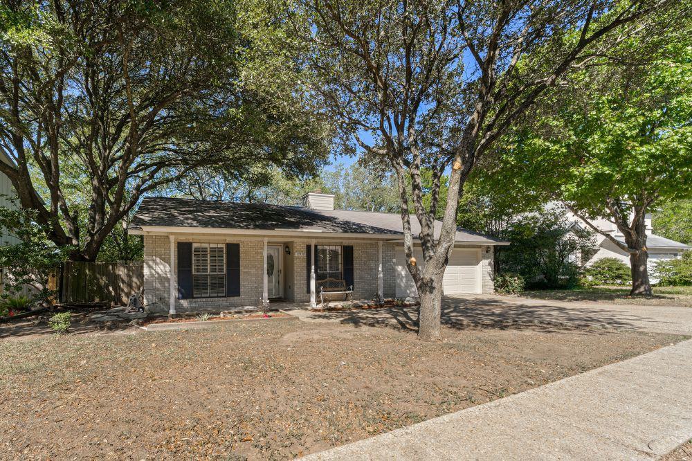 11338 Woodridge Frst - Photo 3 of 35
