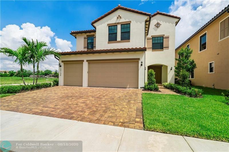 12135 N Baypoint Cir - Photo 2 of 32