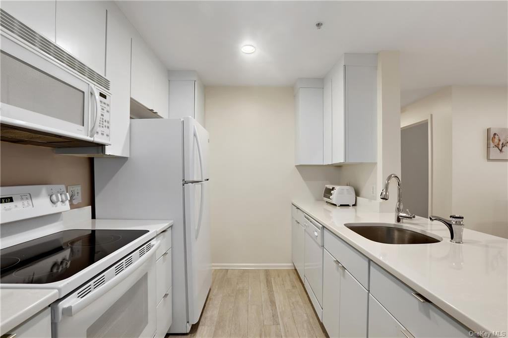 2101 Jacobs Hill Rd - Photo 3 of 16